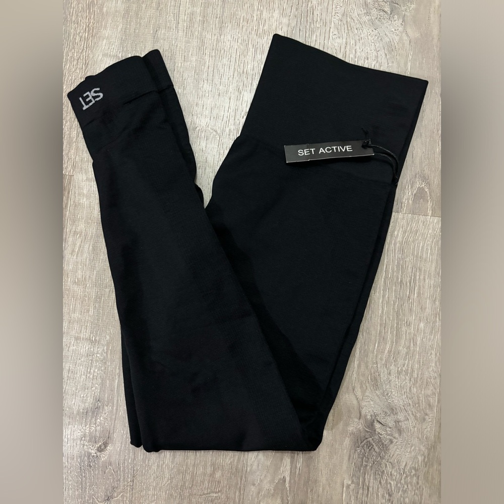 SET Active Leggings